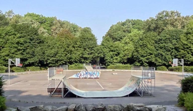 Prinzenpark in Braunschweig – hier lernte Schröder skaten und werfen. (Foto: www.spielplatznet.de)